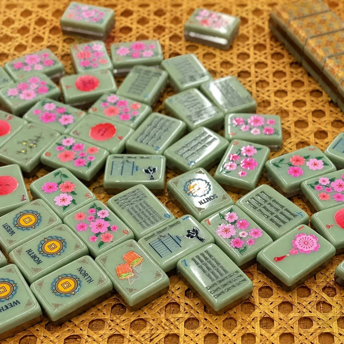 Magpie Panda Engraved Acrylic Mahjong Set Free Shipping
